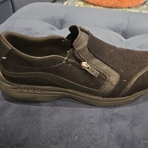 Easy Spirit Women's Black Mules